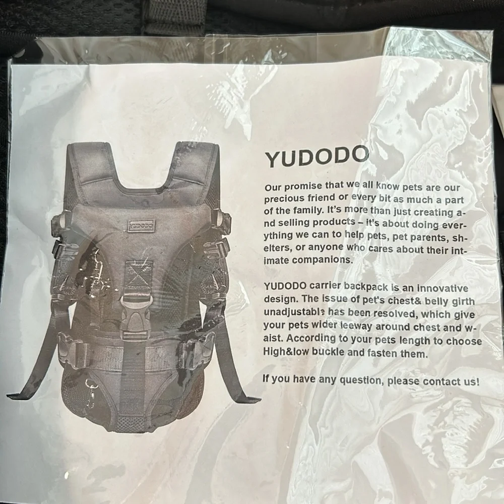 NEW Yudodo Pet Carrier Adjustable Backpack. Medium 11-17 Pounds